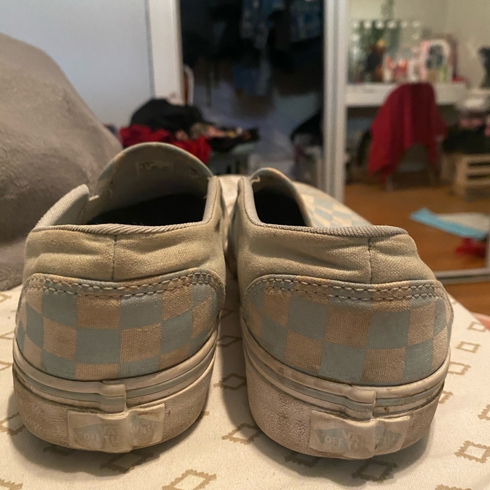 Used - Picture 3 of 3
